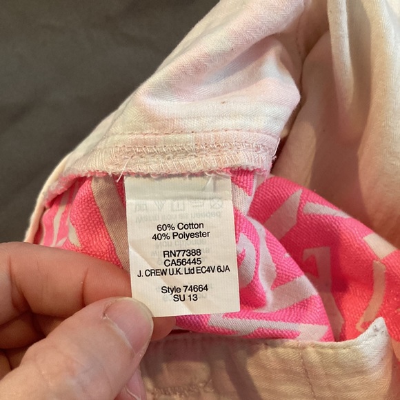 2/$30 🩷 J Crew shorts 🩷 size 6 🩷 pink and white 🩷 textured - Picture 13 of 15